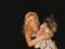 Длинноногая Светлана Лобода в платье мини показалась с маленькой дочкой на руках