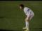 Футболист  Реала  забил гол пушечным ударом со штрафного со своей половины поля