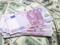В Украине стремительно подешевел доллар и евро