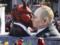 Путін – вампір, що купається в крові: війна в Україні стала центральною темою карнавалу в Німеччині