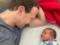 Марк Цукерберг восхитил Сеть фотографией с новорожденной дочерью