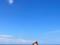 Жена Григорий Решетника в мини-бикини посветила стройной фигурой на берегу моря
