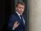 Макрон призвал  тихо  вооружать Украину