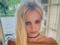 Britni SPIRS swayed the p’ypes of the jacket on board the litaka that hut on a stewardess